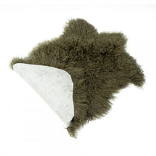 Load image into Gallery viewer, ScatterBox Aran Pelt 93x55cm Green Throw