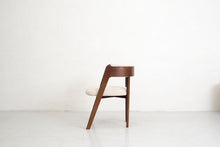 Load image into Gallery viewer, Dua Upholstered Curved Back Chair