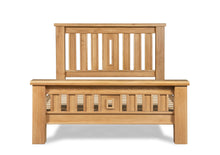 Load image into Gallery viewer, Sorrento Oak Bed