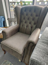 Load image into Gallery viewer, Opulence Queen Anne Chair - Grey